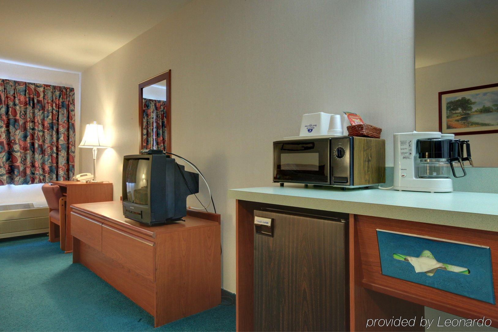 Americas Best Value Inn & Suites-Forest Grove/Hillsboro חדר תמונה