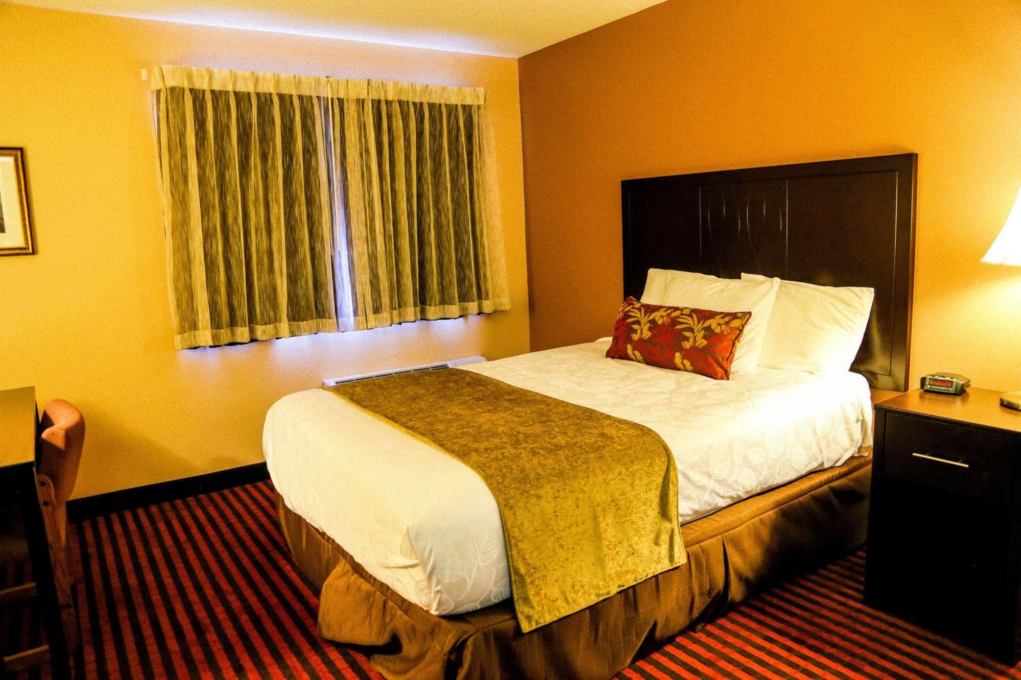 Americas Best Value Inn & Suites-Forest Grove/Hillsboro מראה חיצוני תמונה