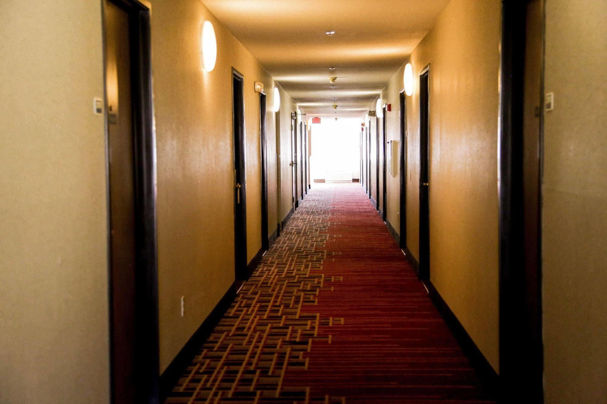 Americas Best Value Inn & Suites-Forest Grove/Hillsboro מראה חיצוני תמונה